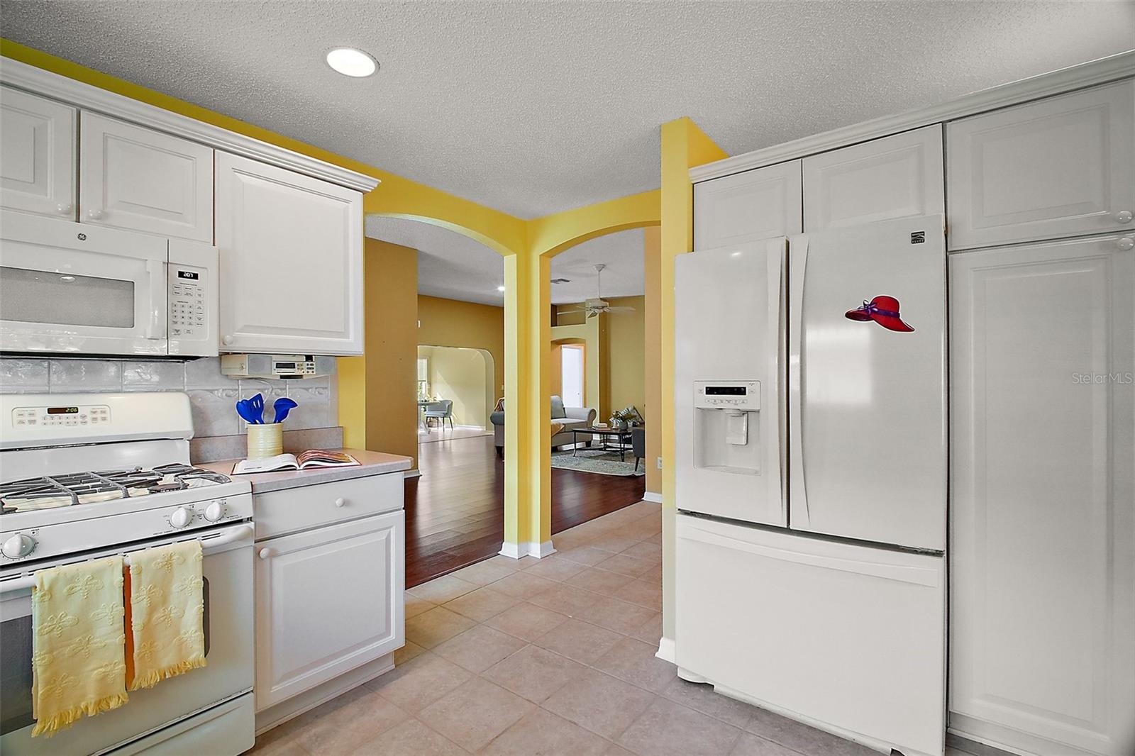 526 KINGSTON WAY, THE VILLAGES, FL, 32162