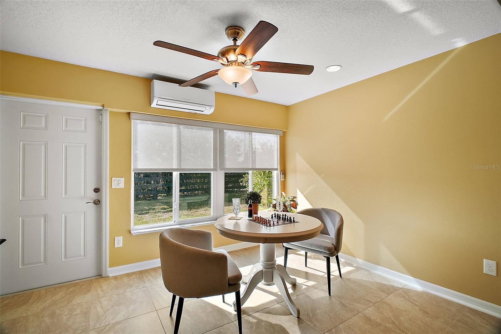 526 KINGSTON WAY, THE VILLAGES, FL, 32162