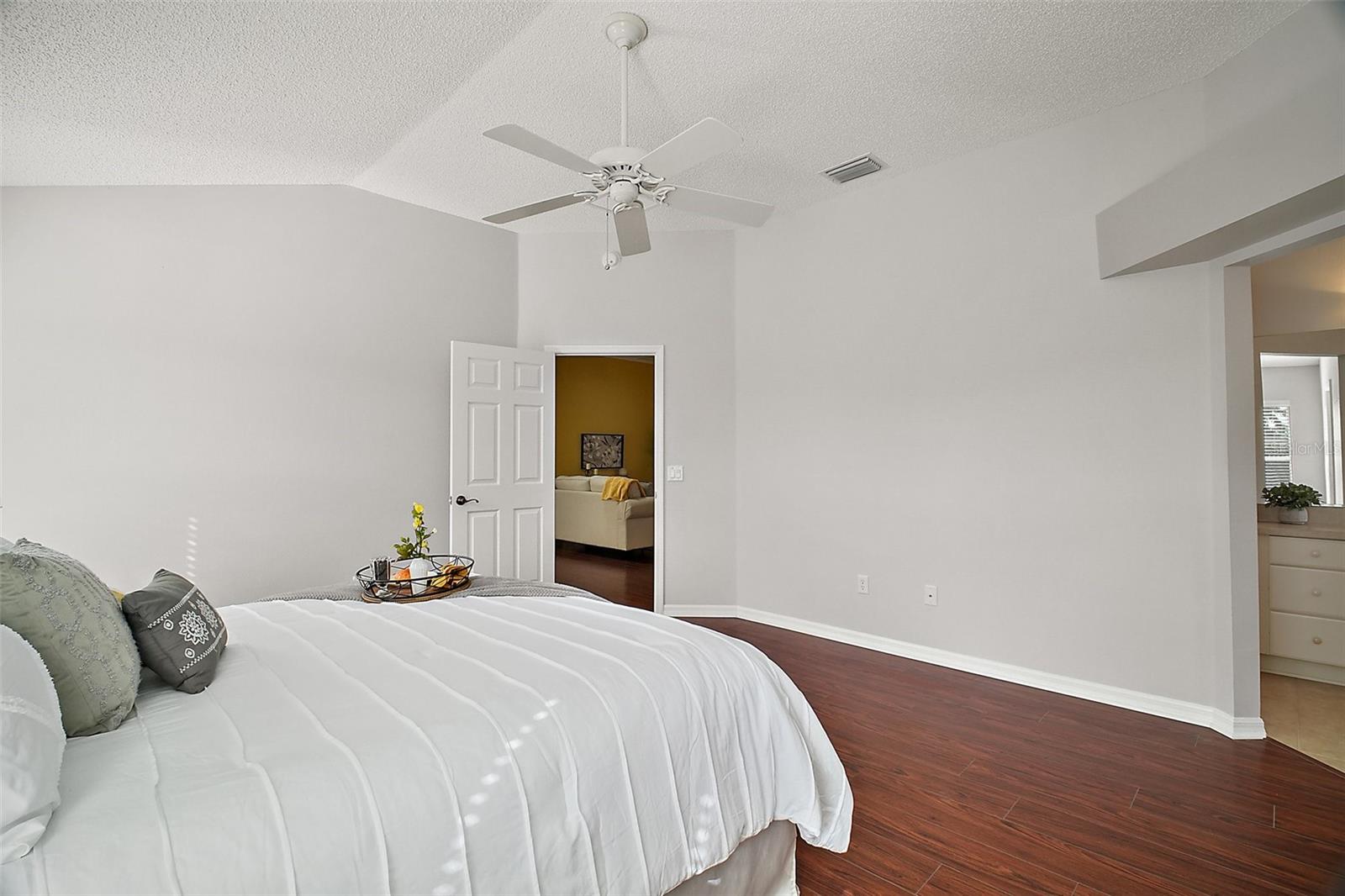 526 KINGSTON WAY, THE VILLAGES, FL, 32162