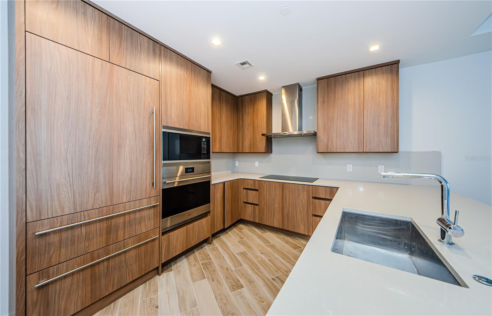 5120 MARINA WAY #2201, TAMPA, FL, 33611