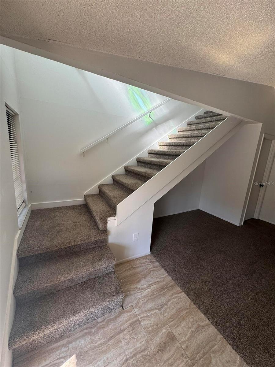 7027 HAWKINS RD, SARASOTA, FL, 34241