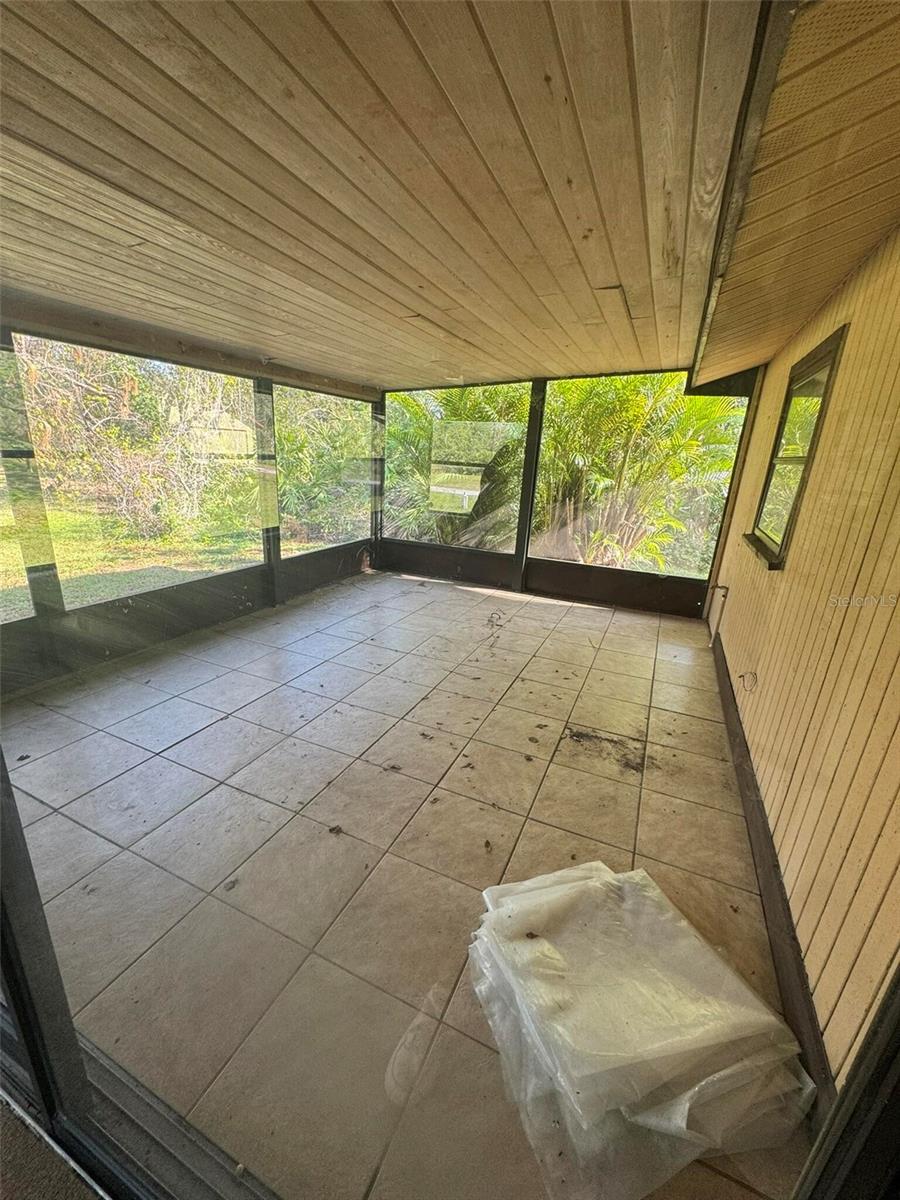 7027 HAWKINS RD, SARASOTA, FL, 34241