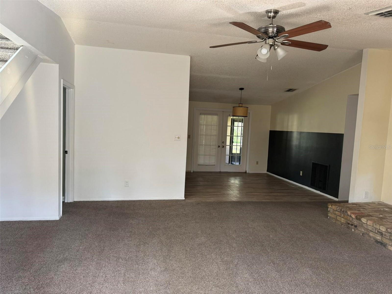 7027 HAWKINS RD, SARASOTA, FL, 34241