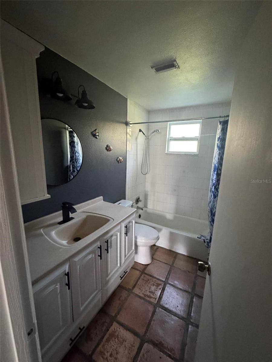 7027 HAWKINS RD, SARASOTA, FL, 34241