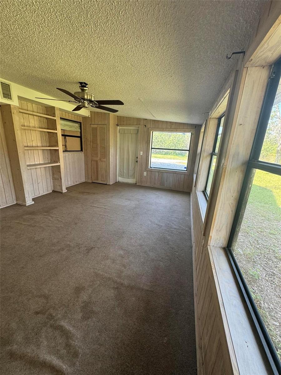 7027 HAWKINS RD, SARASOTA, FL, 34241