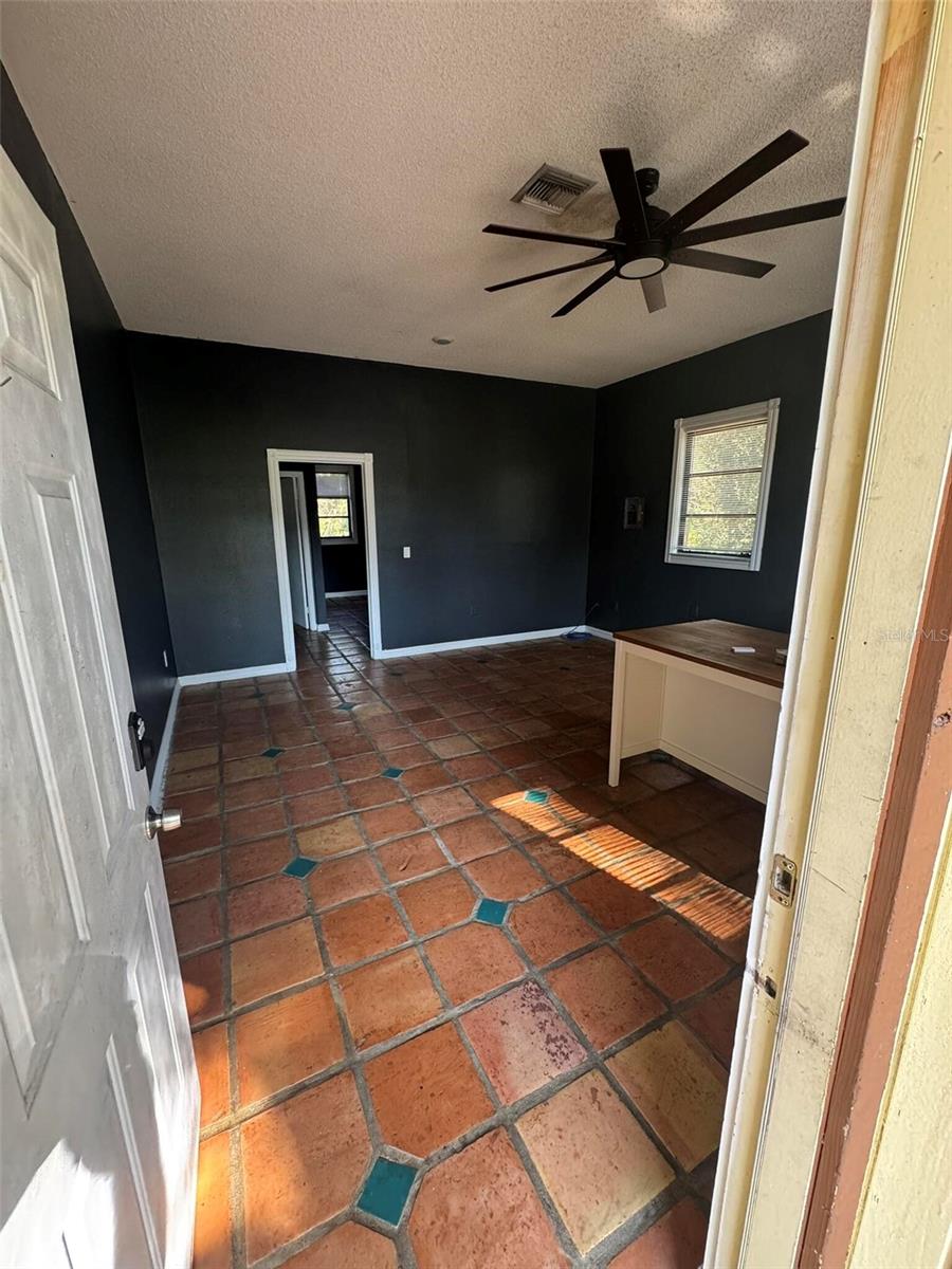 7027 HAWKINS RD, SARASOTA, FL, 34241