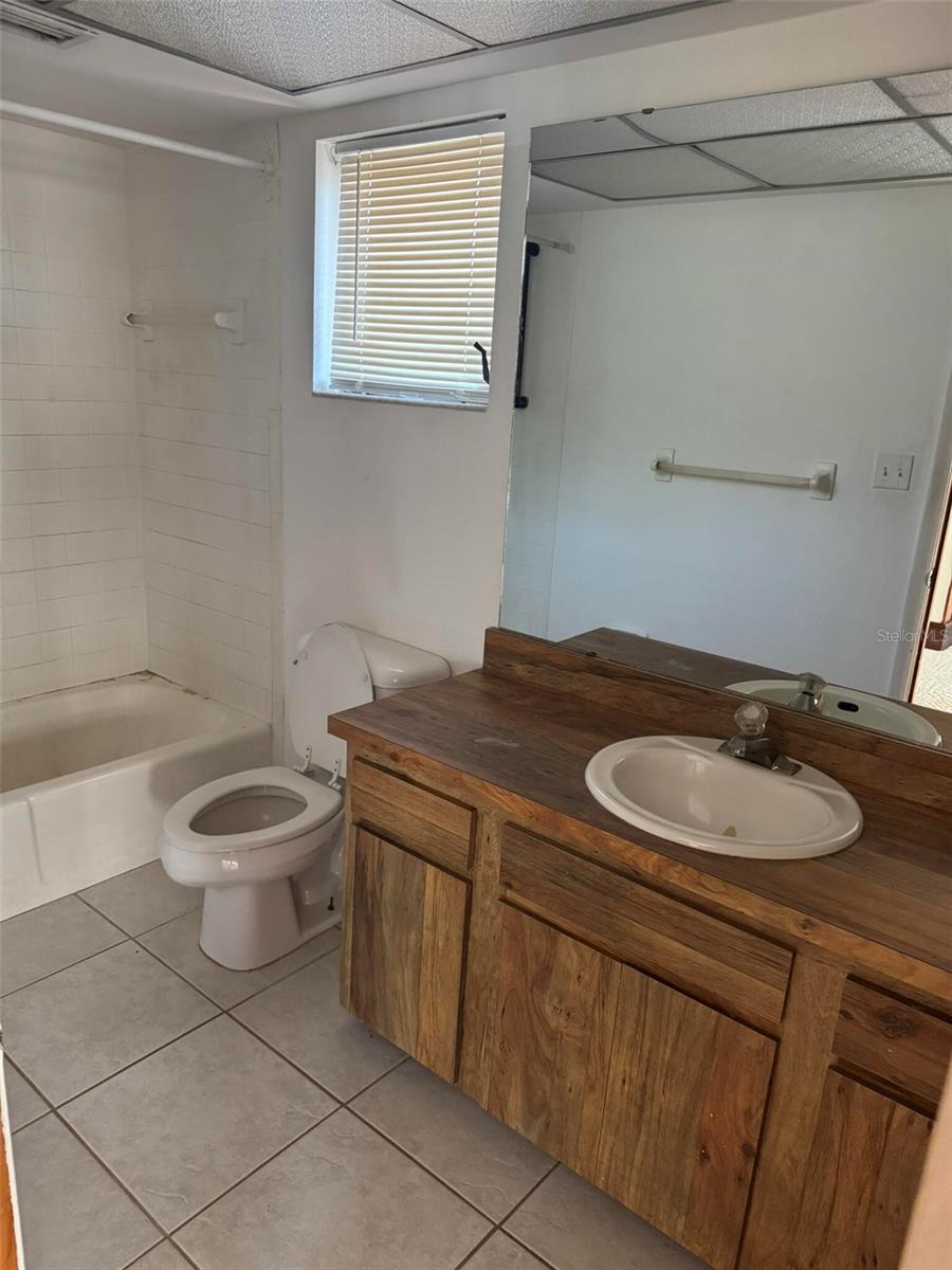 7027 HAWKINS RD, SARASOTA, FL, 34241