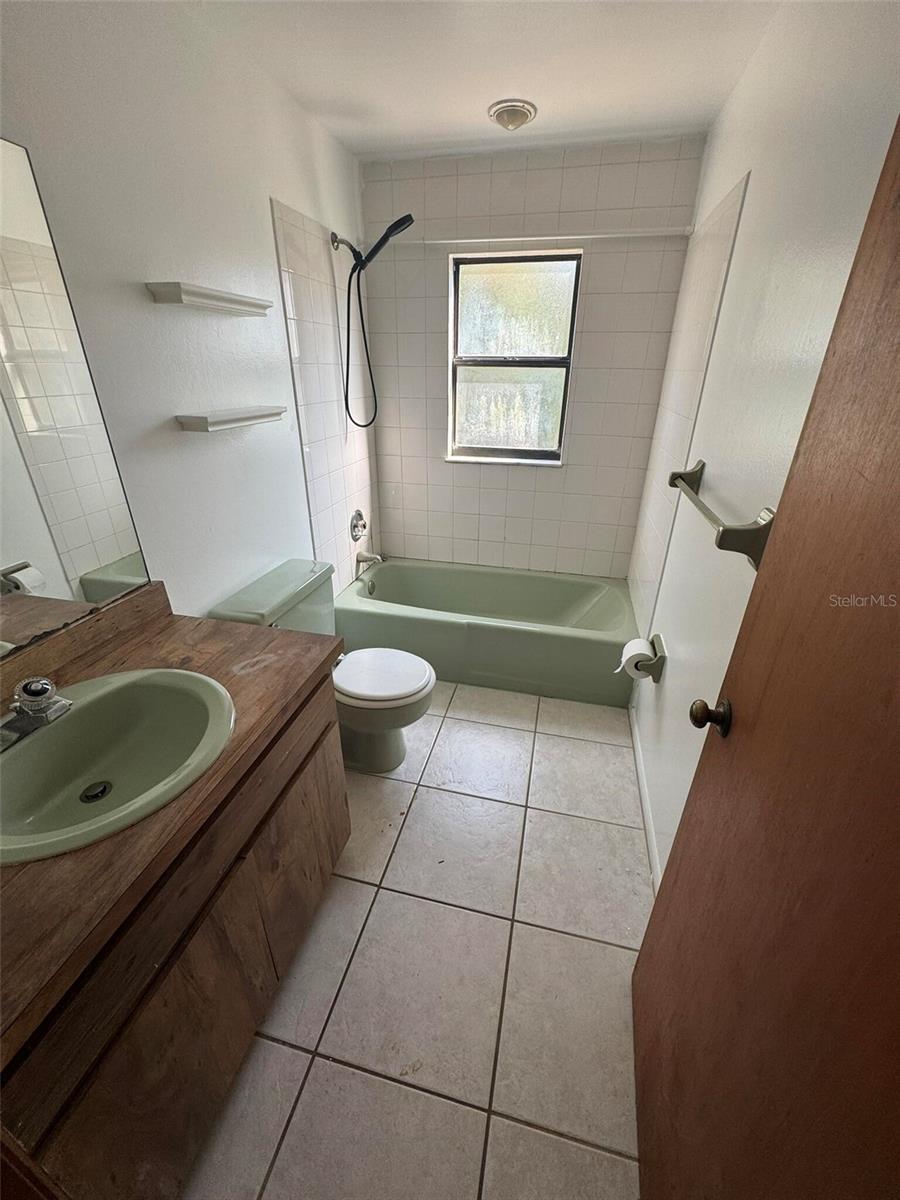 7027 HAWKINS RD, SARASOTA, FL, 34241