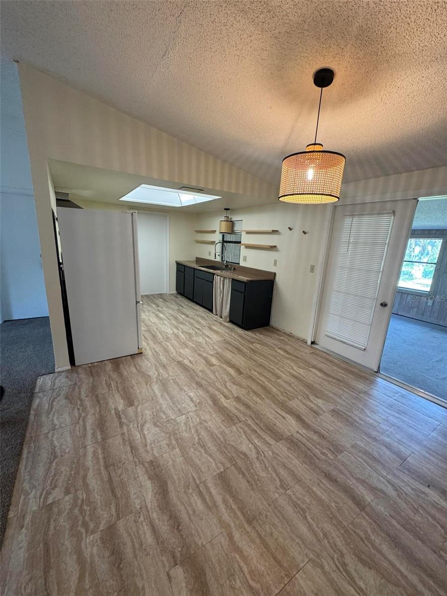 7027 HAWKINS RD, SARASOTA, FL, 34241