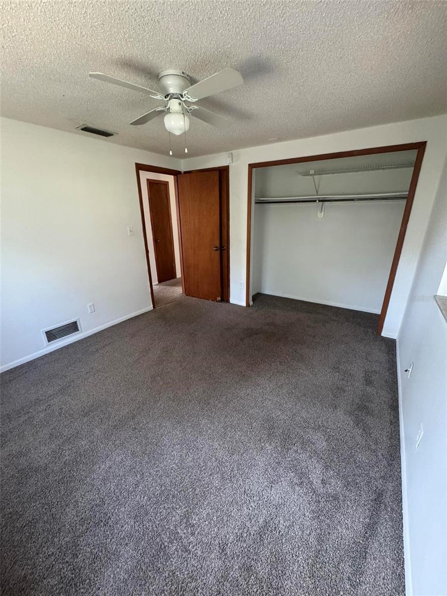 7027 HAWKINS RD, SARASOTA, FL, 34241