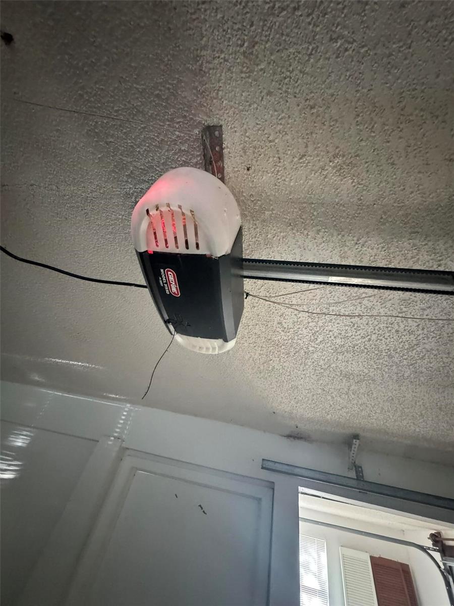 7027 HAWKINS RD, SARASOTA, FL, 34241