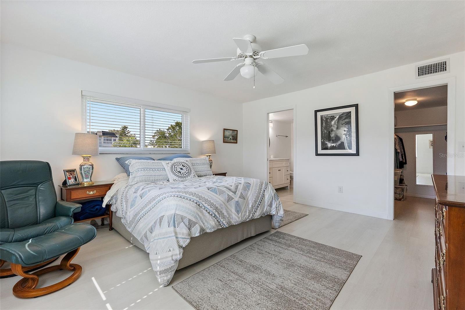 4520 OVERLOOK DR NE #238, ST PETERSBURG, FL, 33703