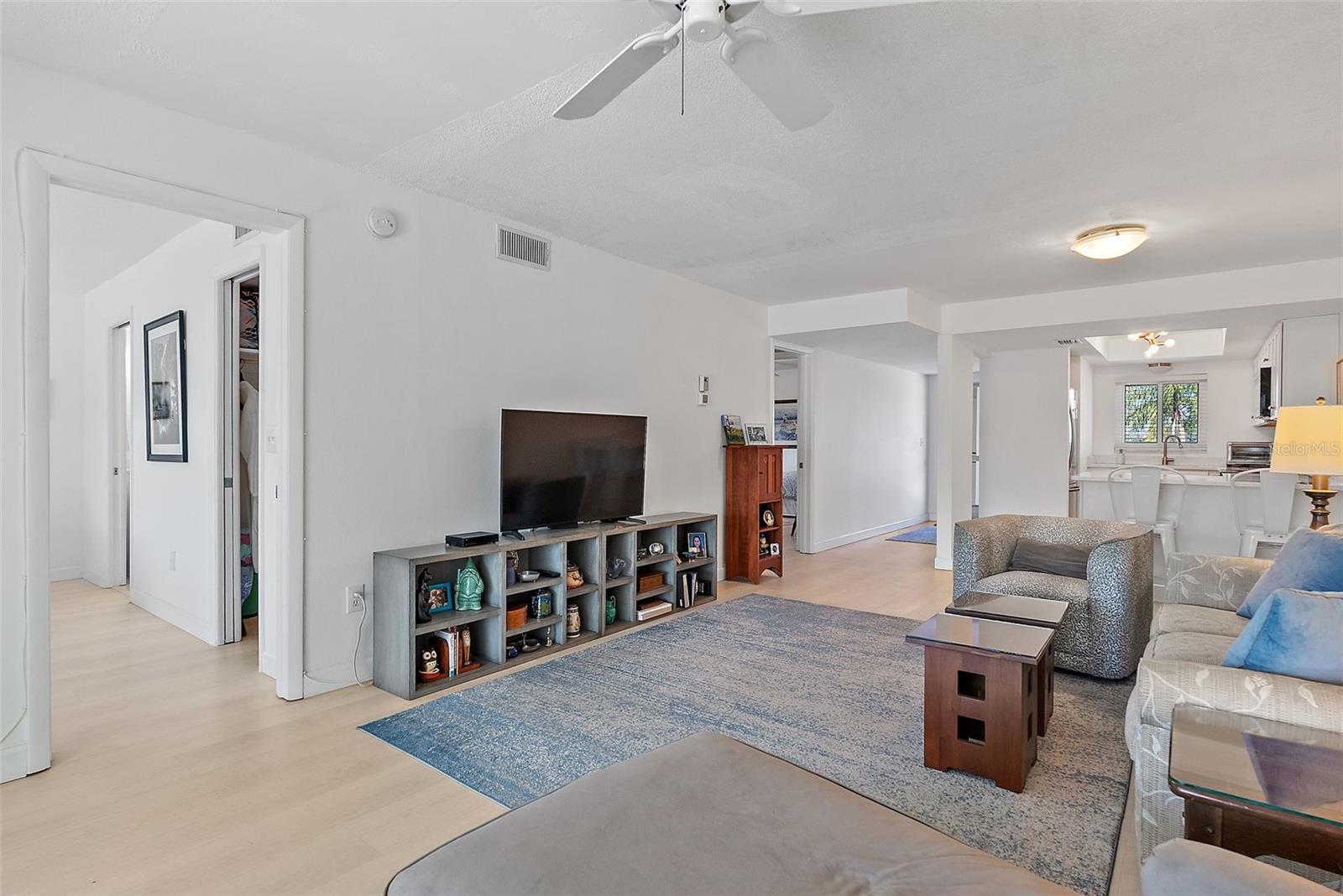 4520 OVERLOOK DR NE #238, ST PETERSBURG, FL, 33703