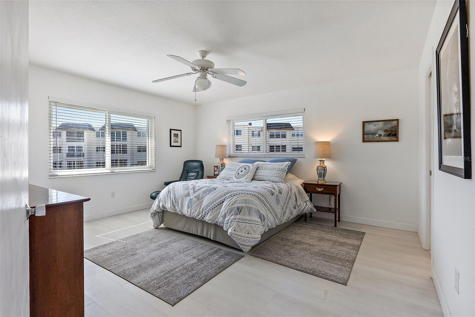 4520 OVERLOOK DR NE #238, ST PETERSBURG, FL, 33703