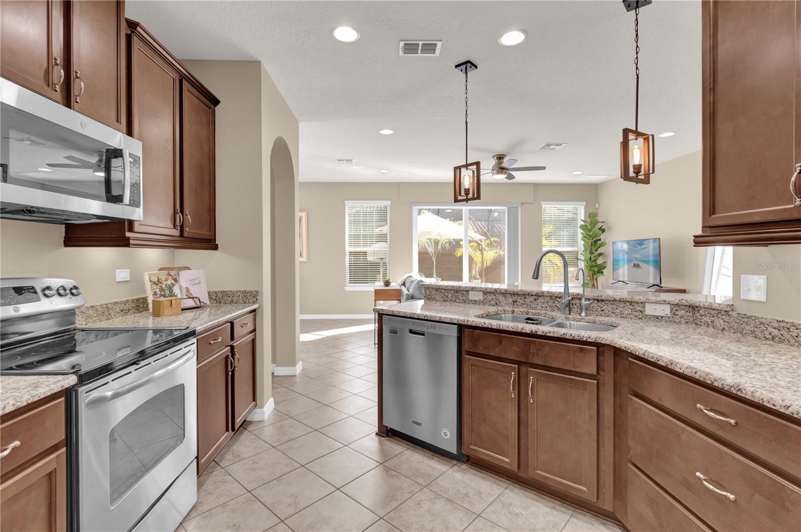 1208 BELLA VISTA CIR, LONGWOOD, FL, 32779