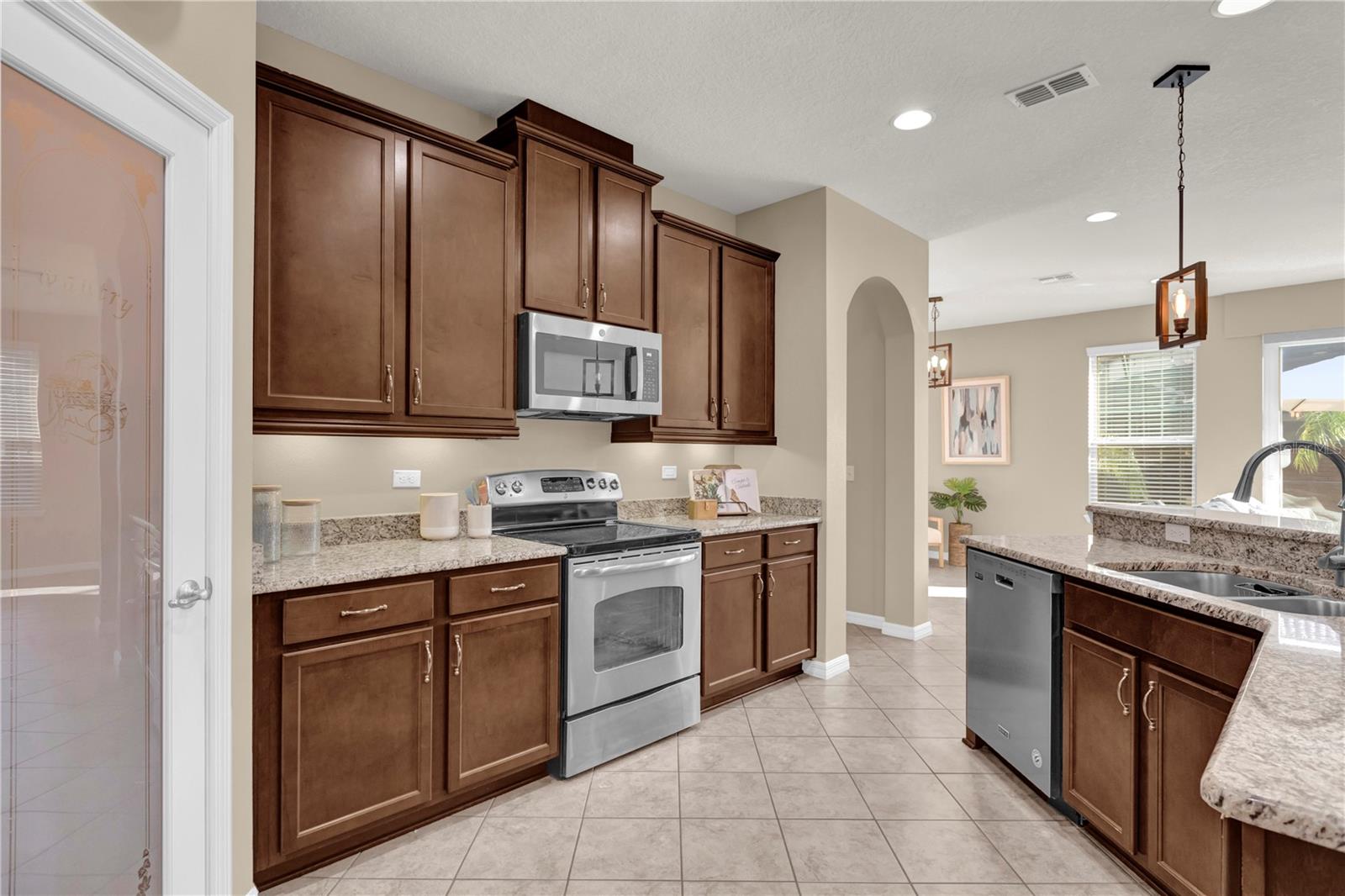 1208 BELLA VISTA CIR, LONGWOOD, FL, 32779