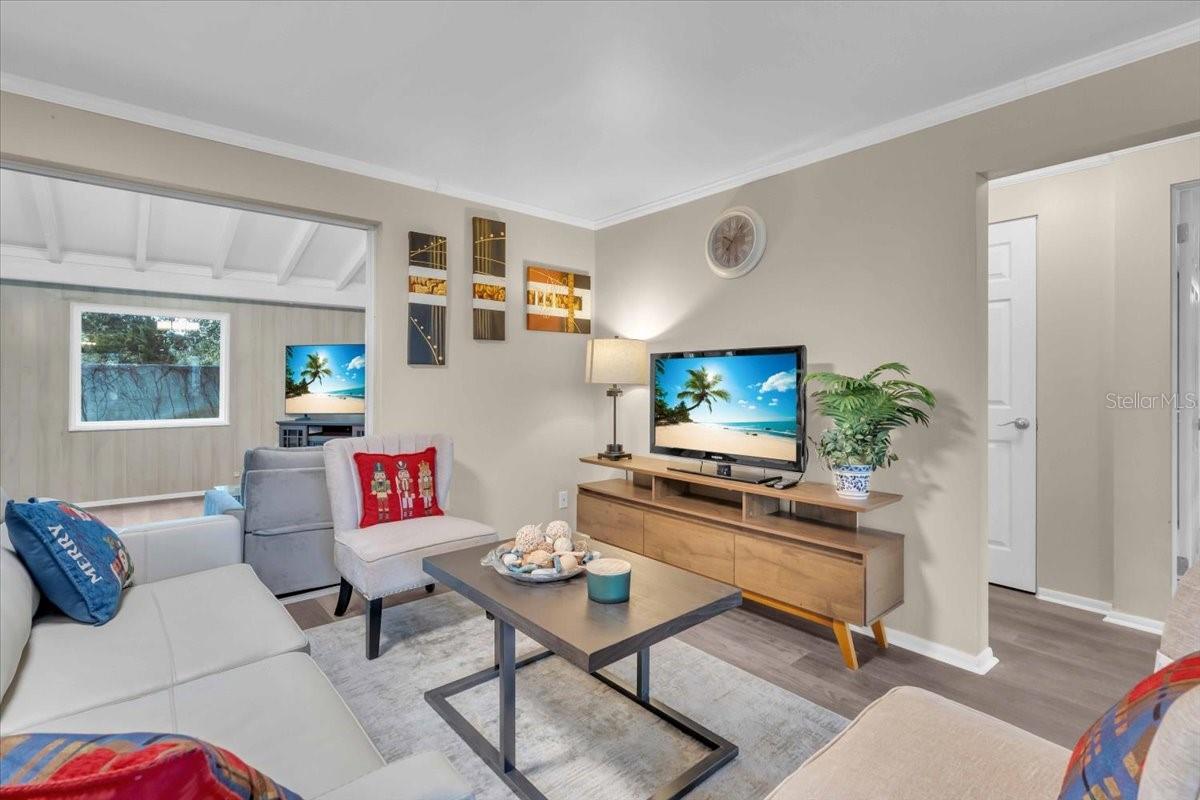 7420 CASS CIR, SARASOTA, FL, 34231