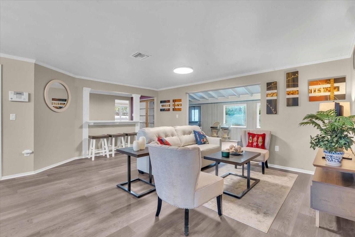 7420 CASS CIR, SARASOTA, FL, 34231