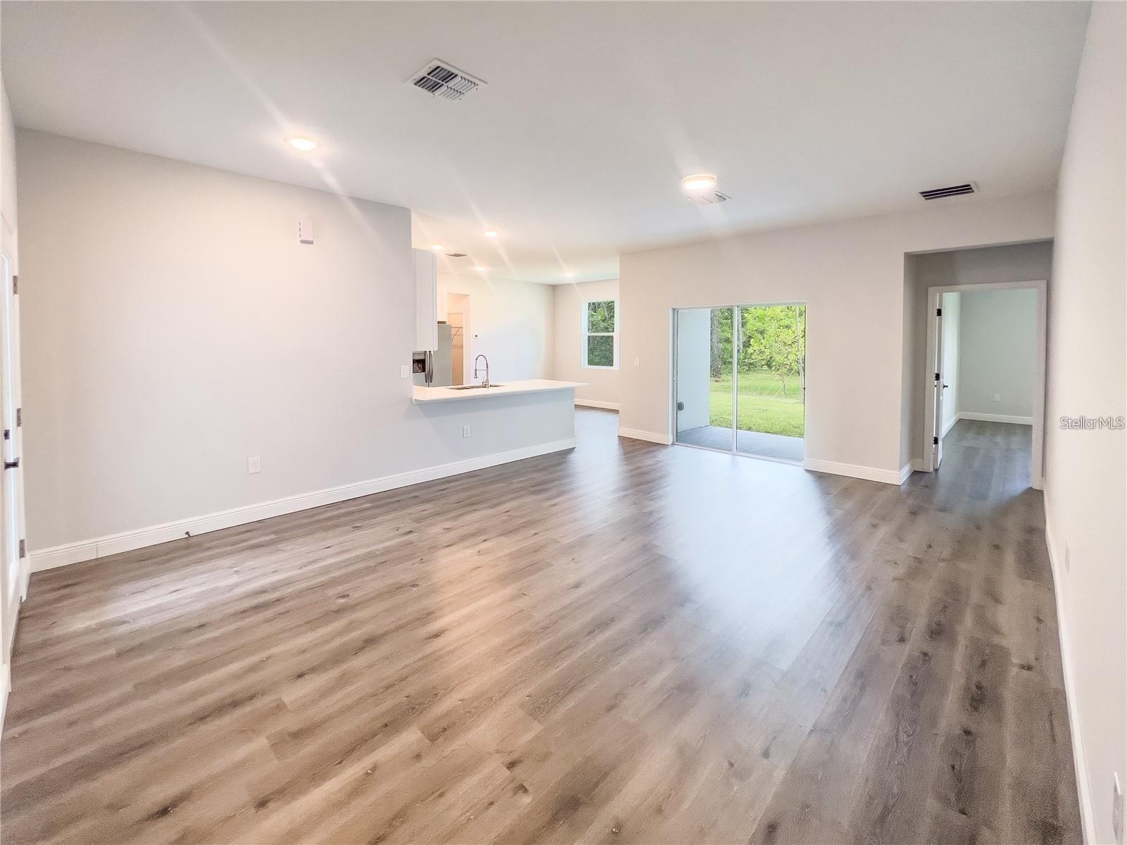 1045 9TH AVE, DELAND, FL, 32724