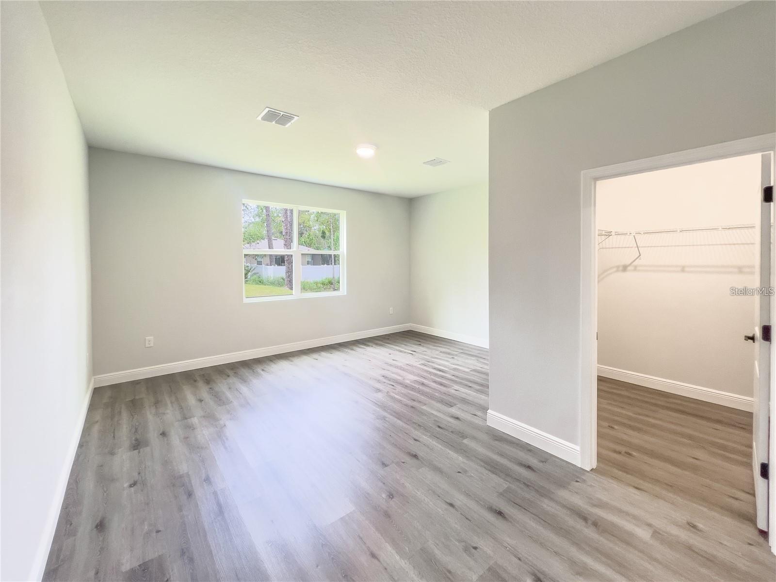 1045 9TH AVE, DELAND, FL, 32724