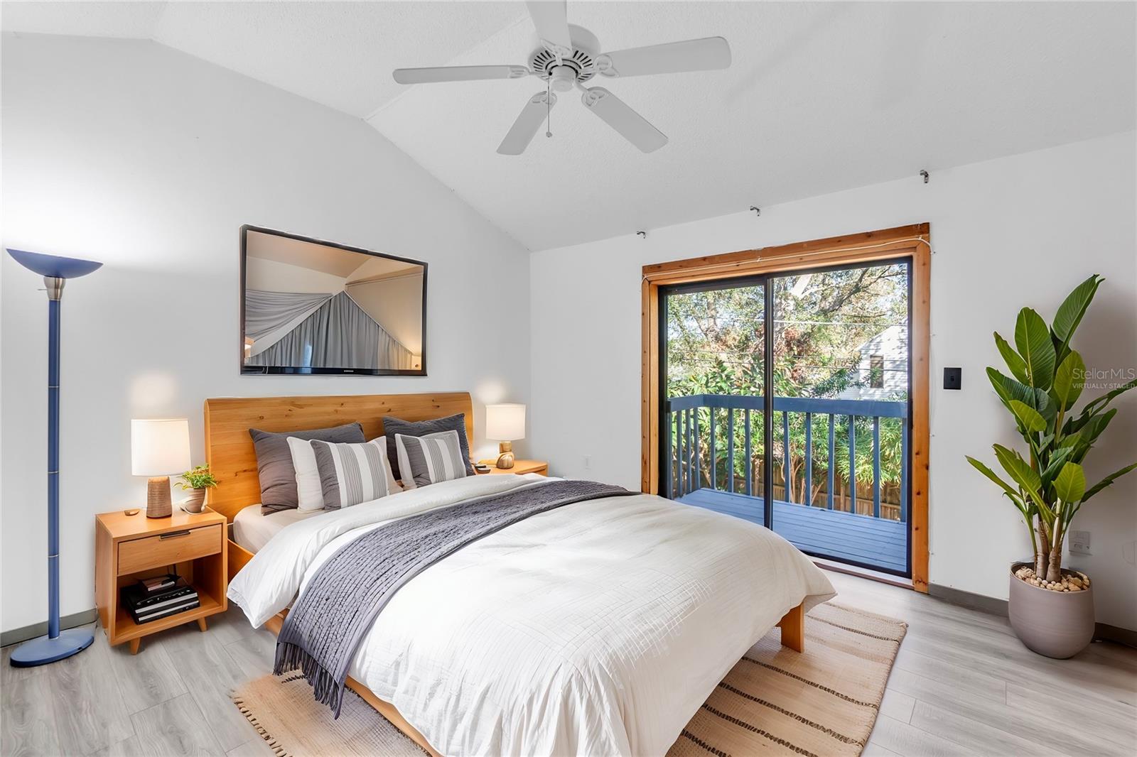 2037 LINWOOD WAY, SARASOTA, FL, 34232