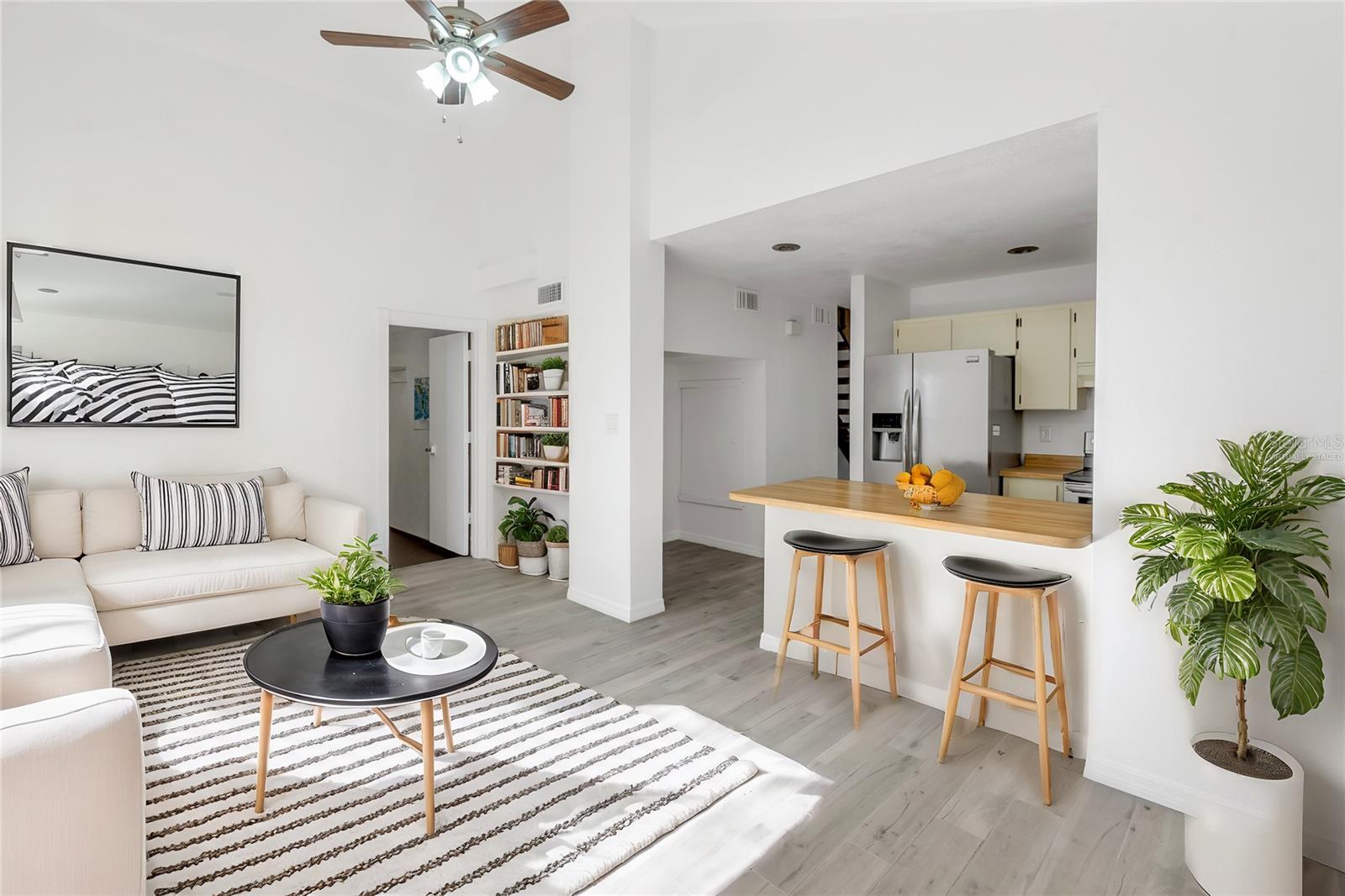 2037 LINWOOD WAY, SARASOTA, FL, 34232