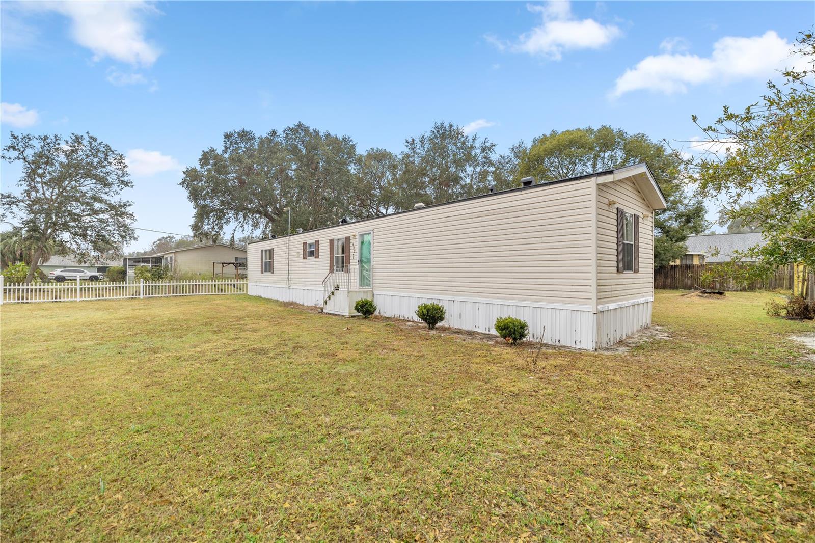422 HITCHCOCK ST, LADY LAKE, FL, 32159