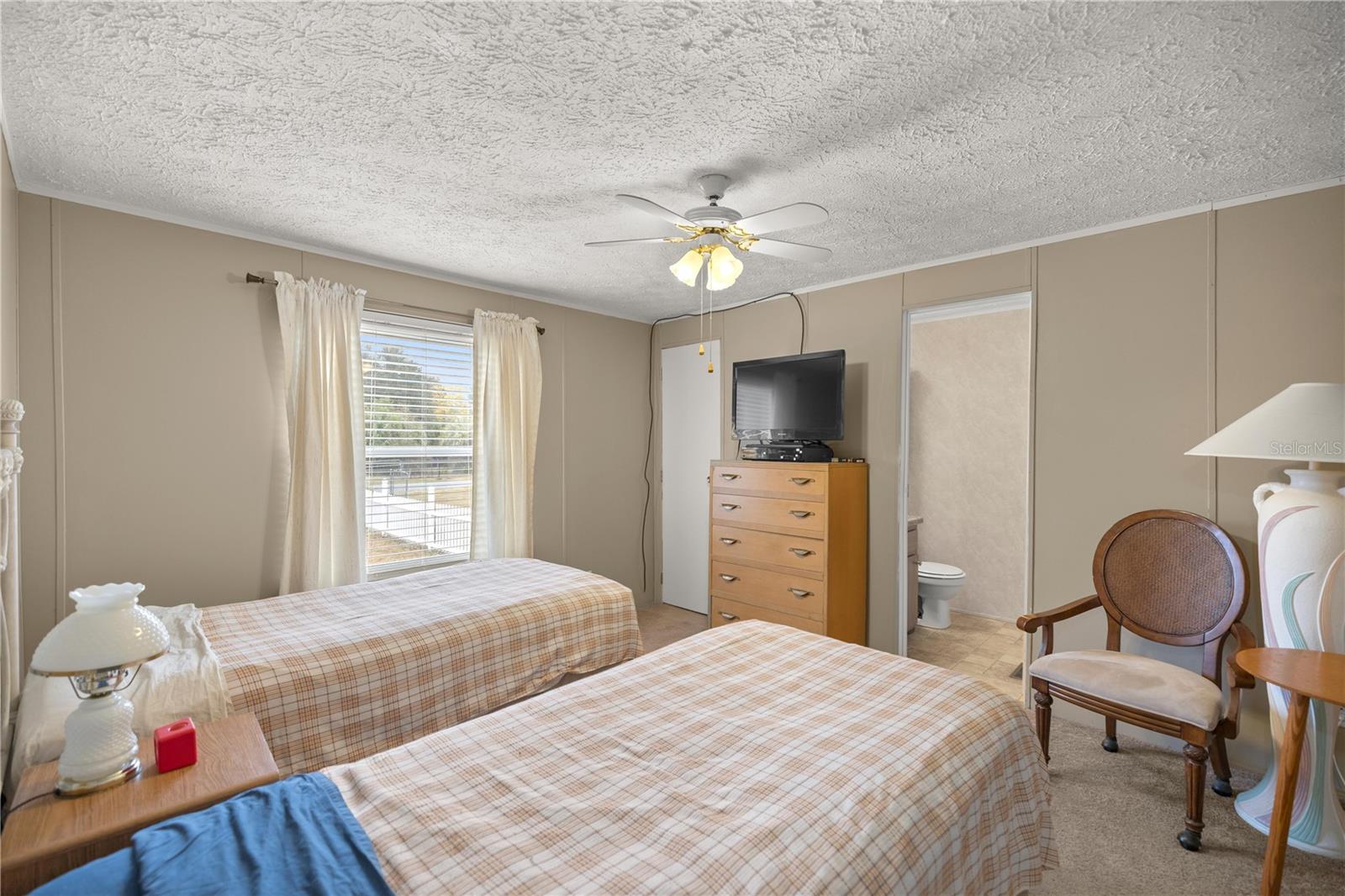 422 HITCHCOCK ST, LADY LAKE, FL, 32159