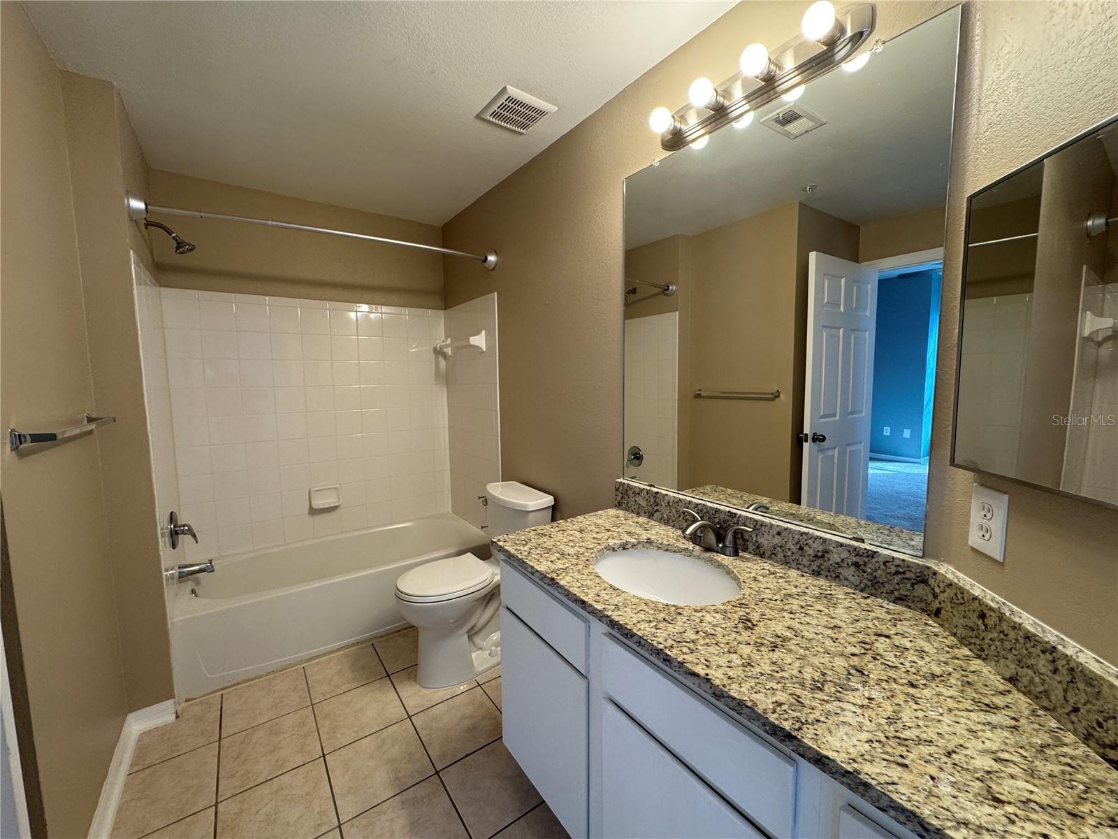 2015 ERVING CIR #206, OCOEE, FL, 34761