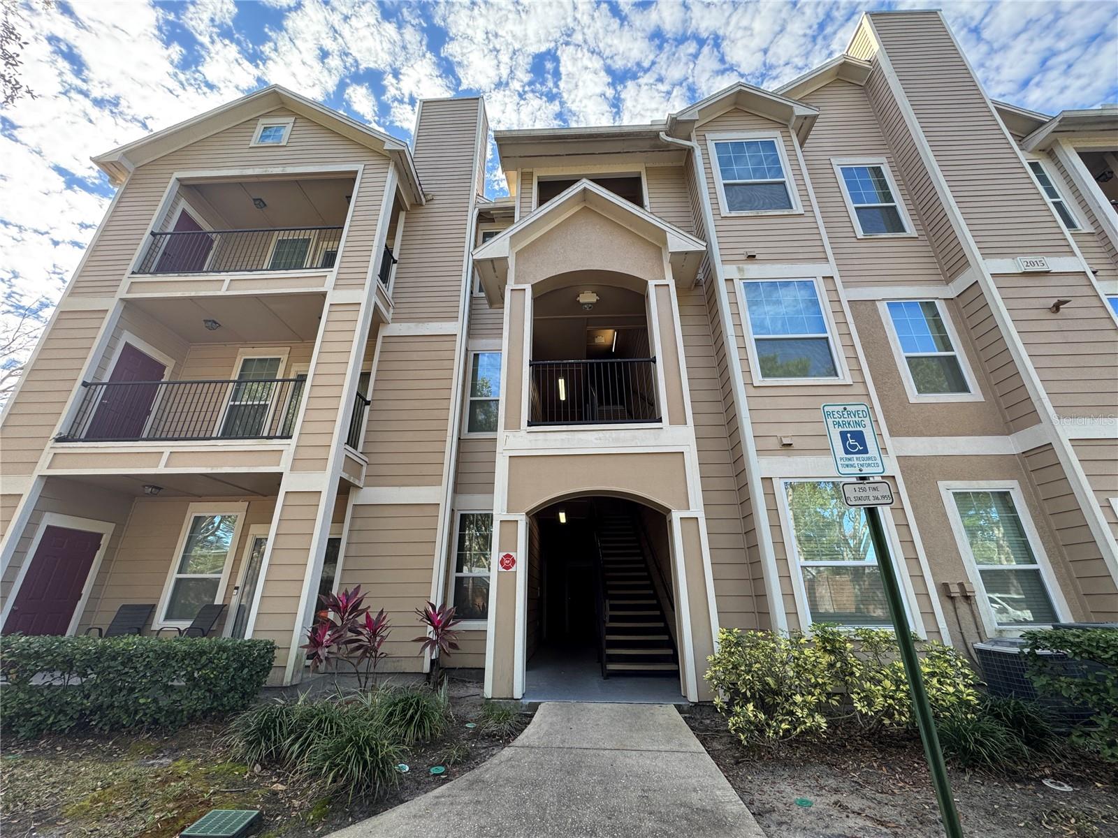 2015 ERVING CIR #206, OCOEE, FL, 34761