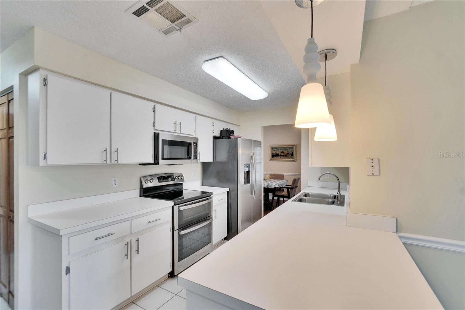 920 GREENBELT CIR, BRANDON, FL, 33510