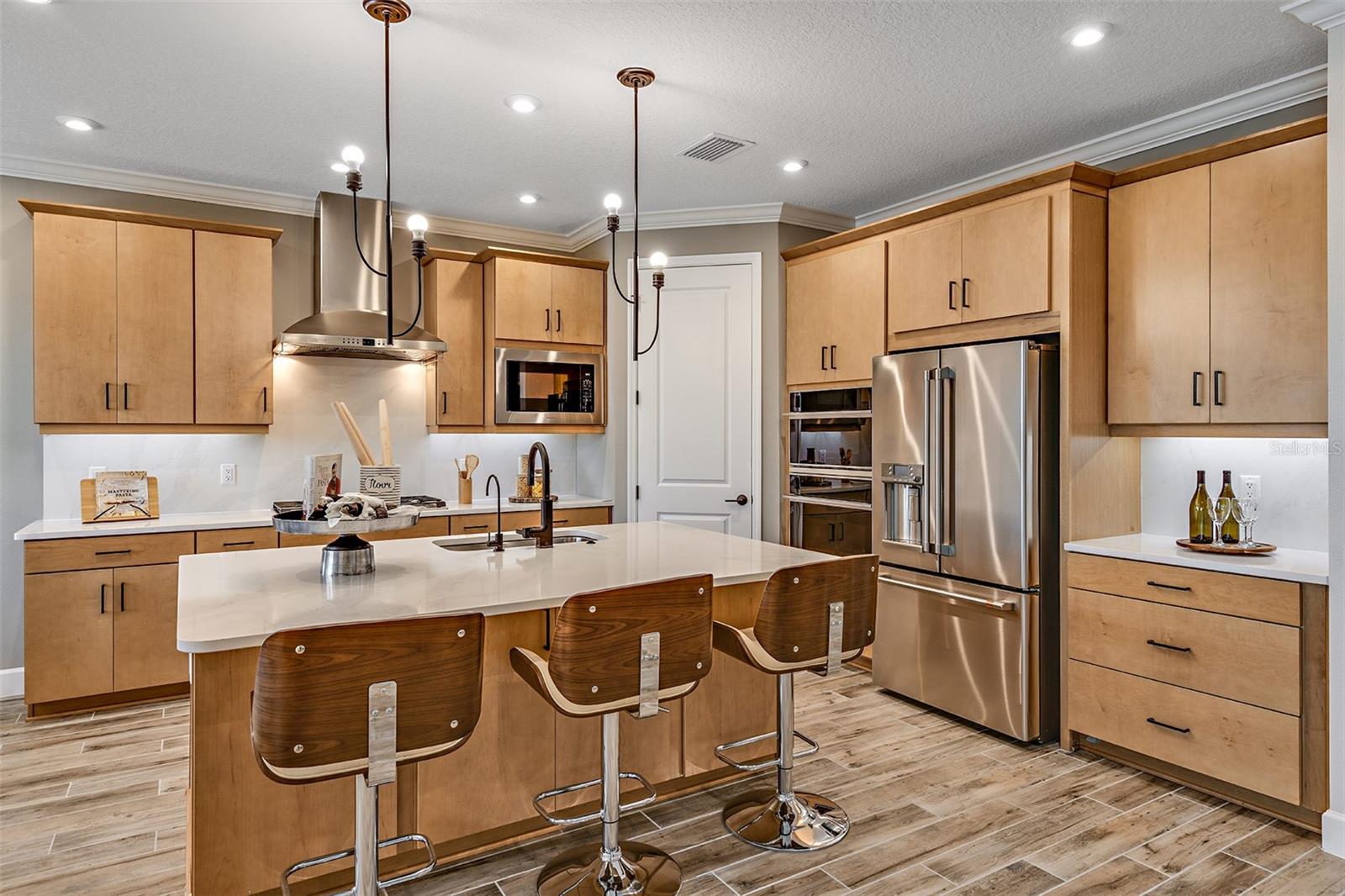 2471 OVERFALLS PL, WESLEY CHAPEL, FL, 33543