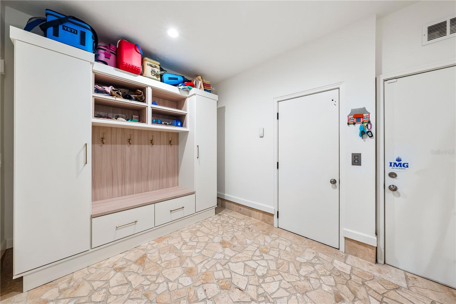 1023 TOCOBAGA LN, SARASOTA, FL, 34236