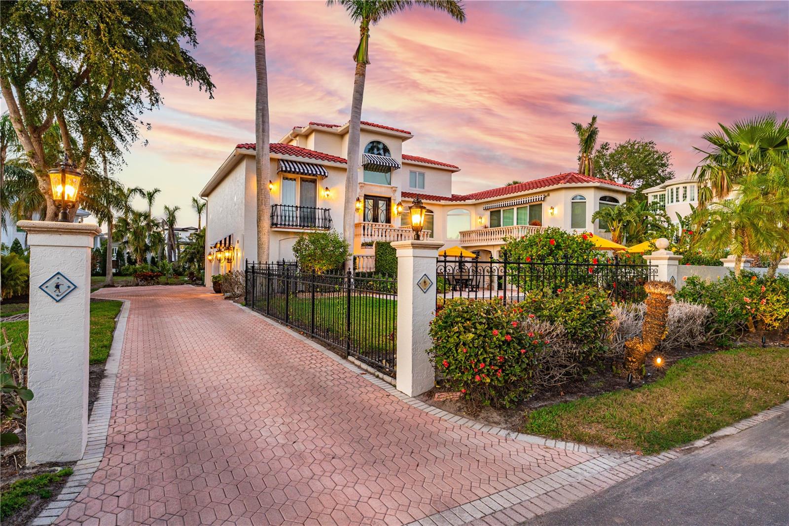 1023 TOCOBAGA LN, SARASOTA, FL, 34236