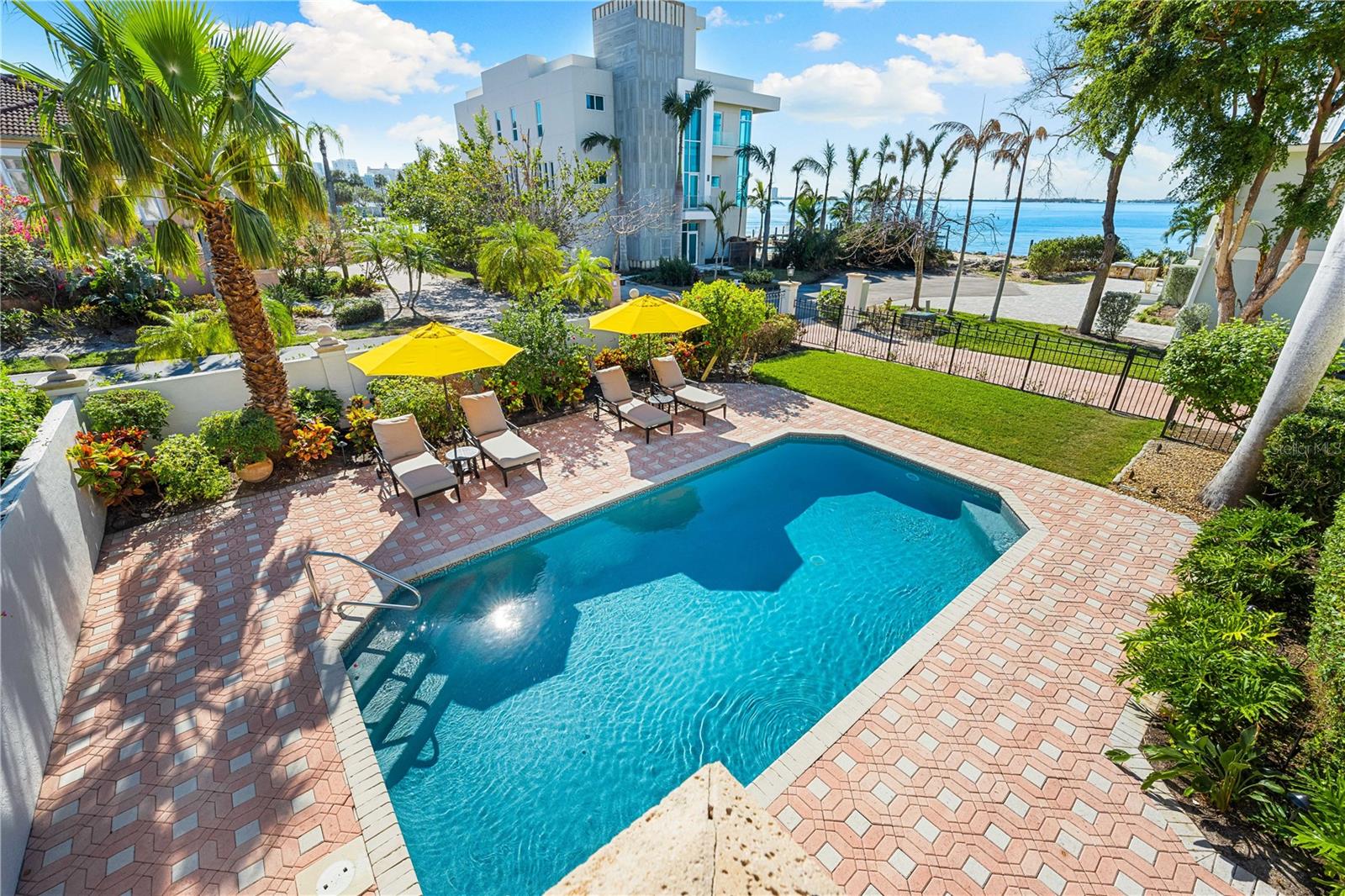1023 TOCOBAGA LN, SARASOTA, FL, 34236
