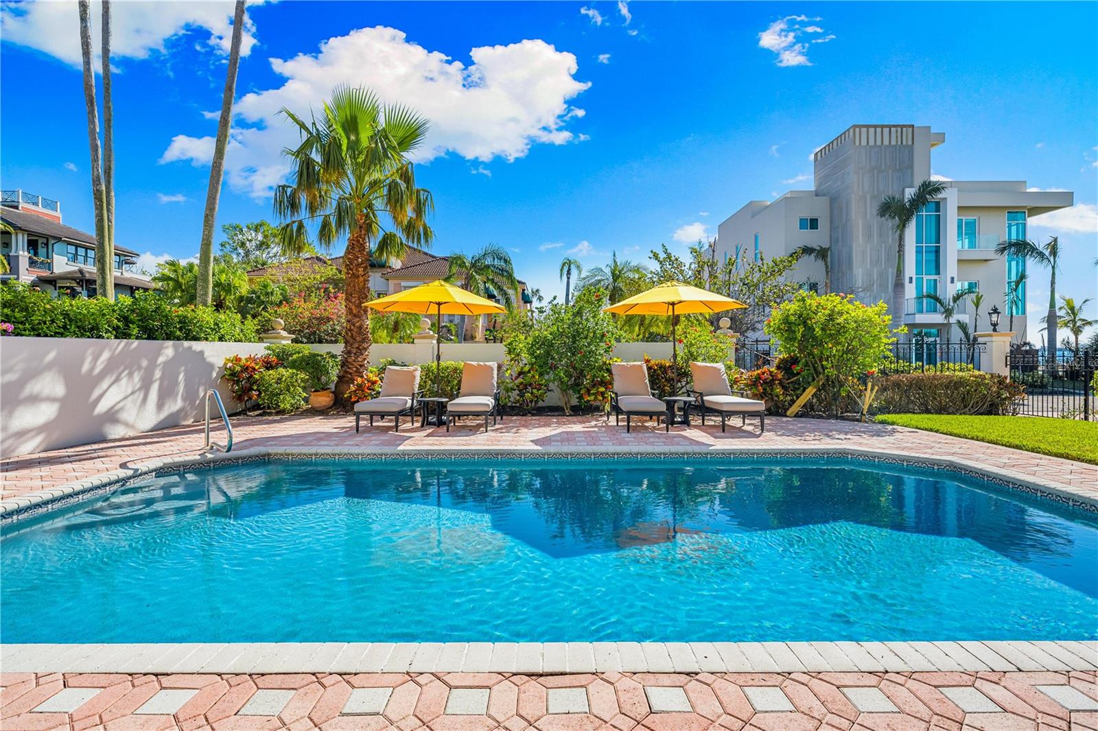 1023 TOCOBAGA LN, SARASOTA, FL, 34236