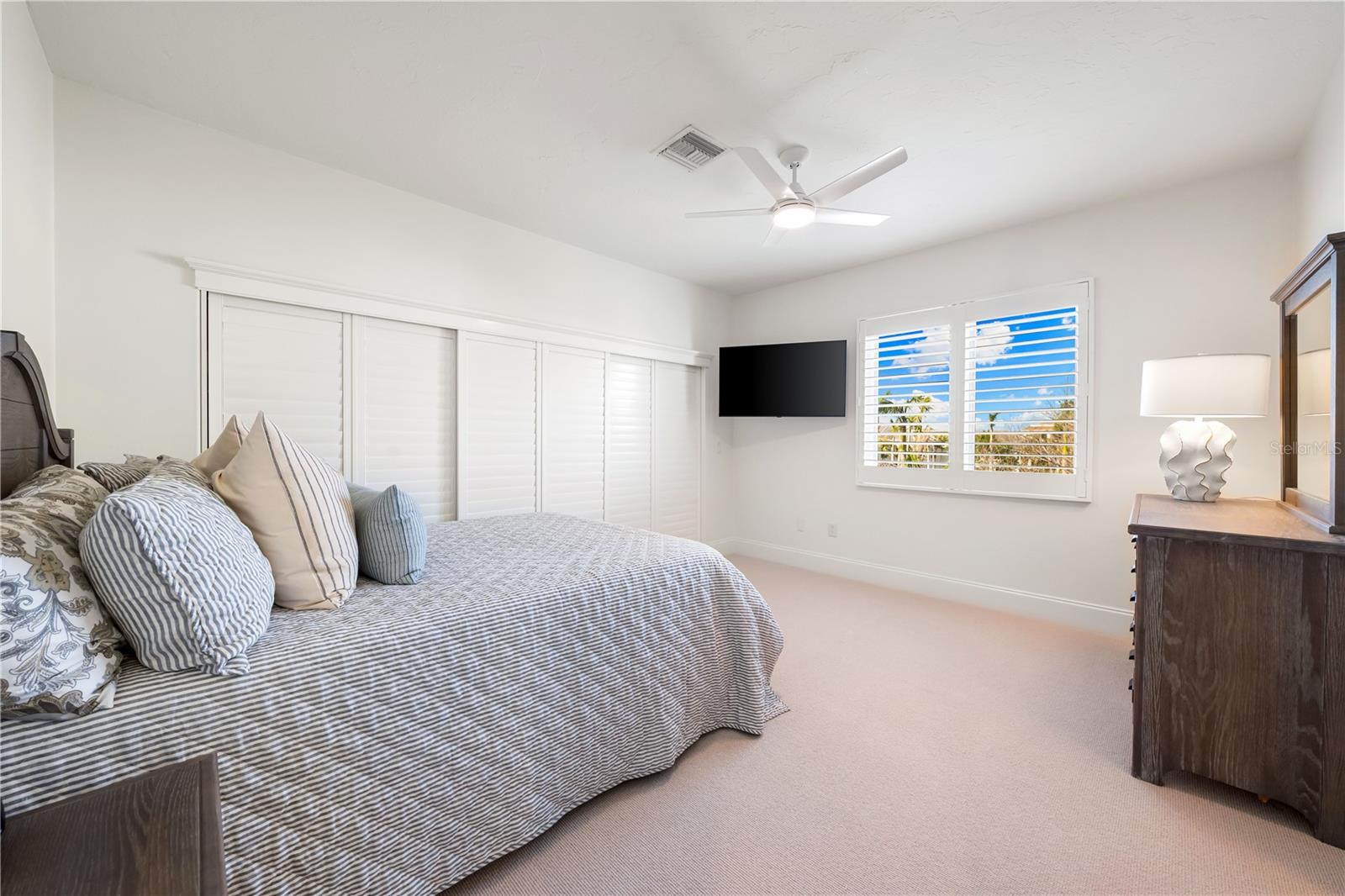 1023 TOCOBAGA LN, SARASOTA, FL, 34236