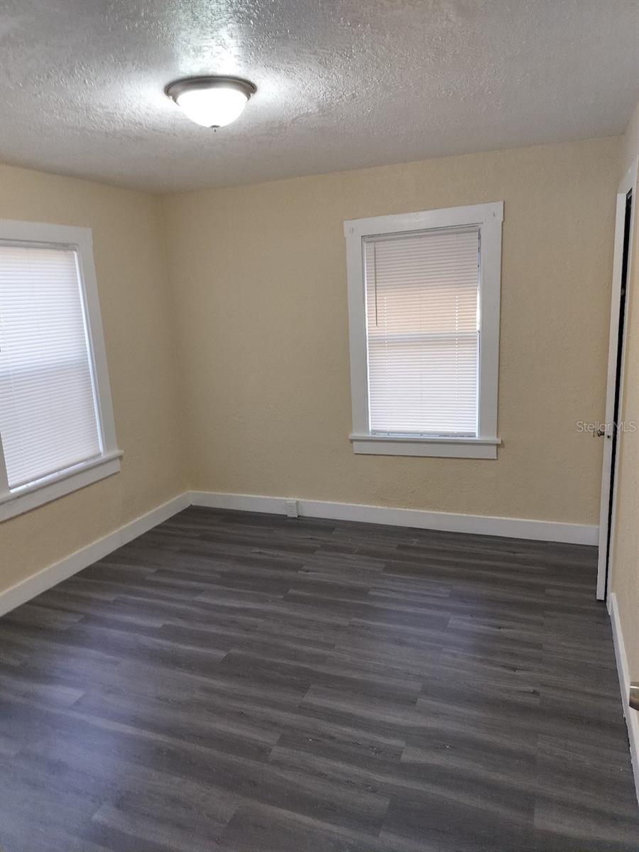 600 PARIS AVE S, ST PETERSBURG, FL, 33701