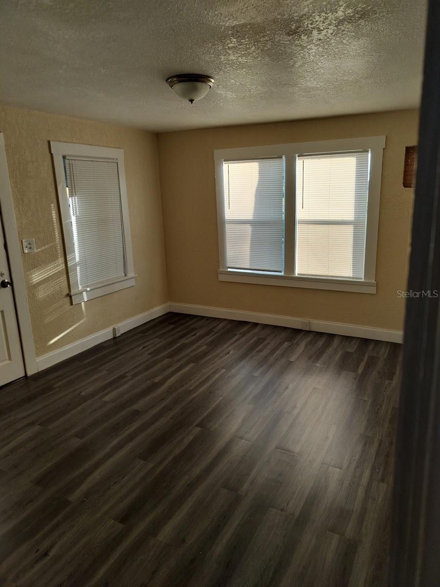 600 PARIS AVE S, ST PETERSBURG, FL, 33701