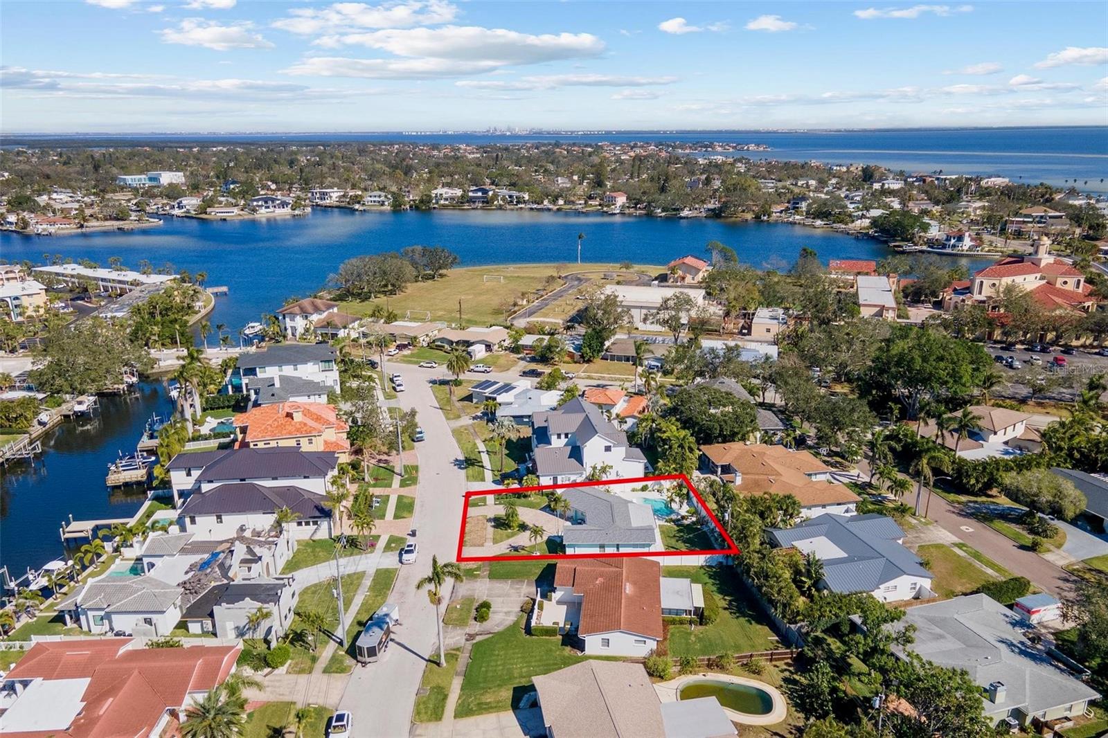 1253 CORDOVA BLVD NE, ST PETERSBURG, FL, 33704