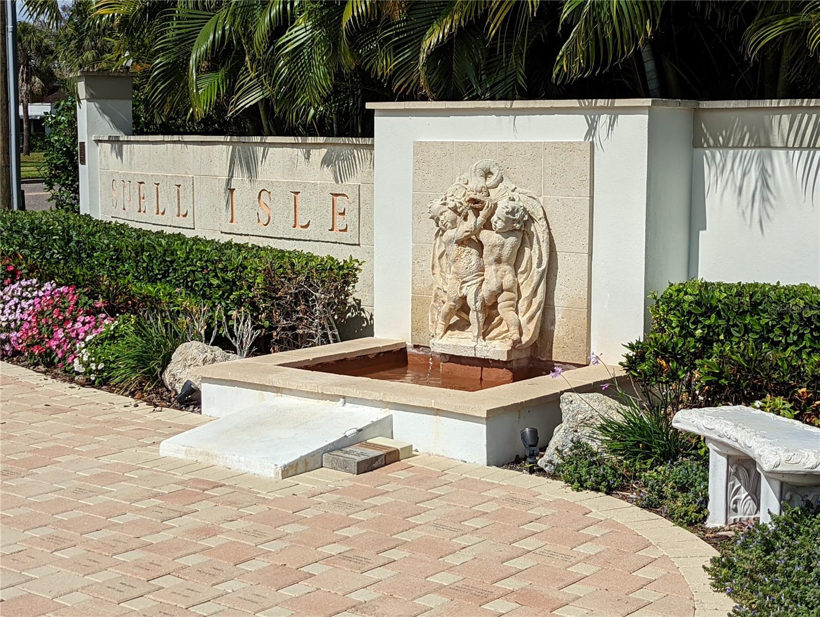 1253 CORDOVA BLVD NE, ST PETERSBURG, FL, 33704