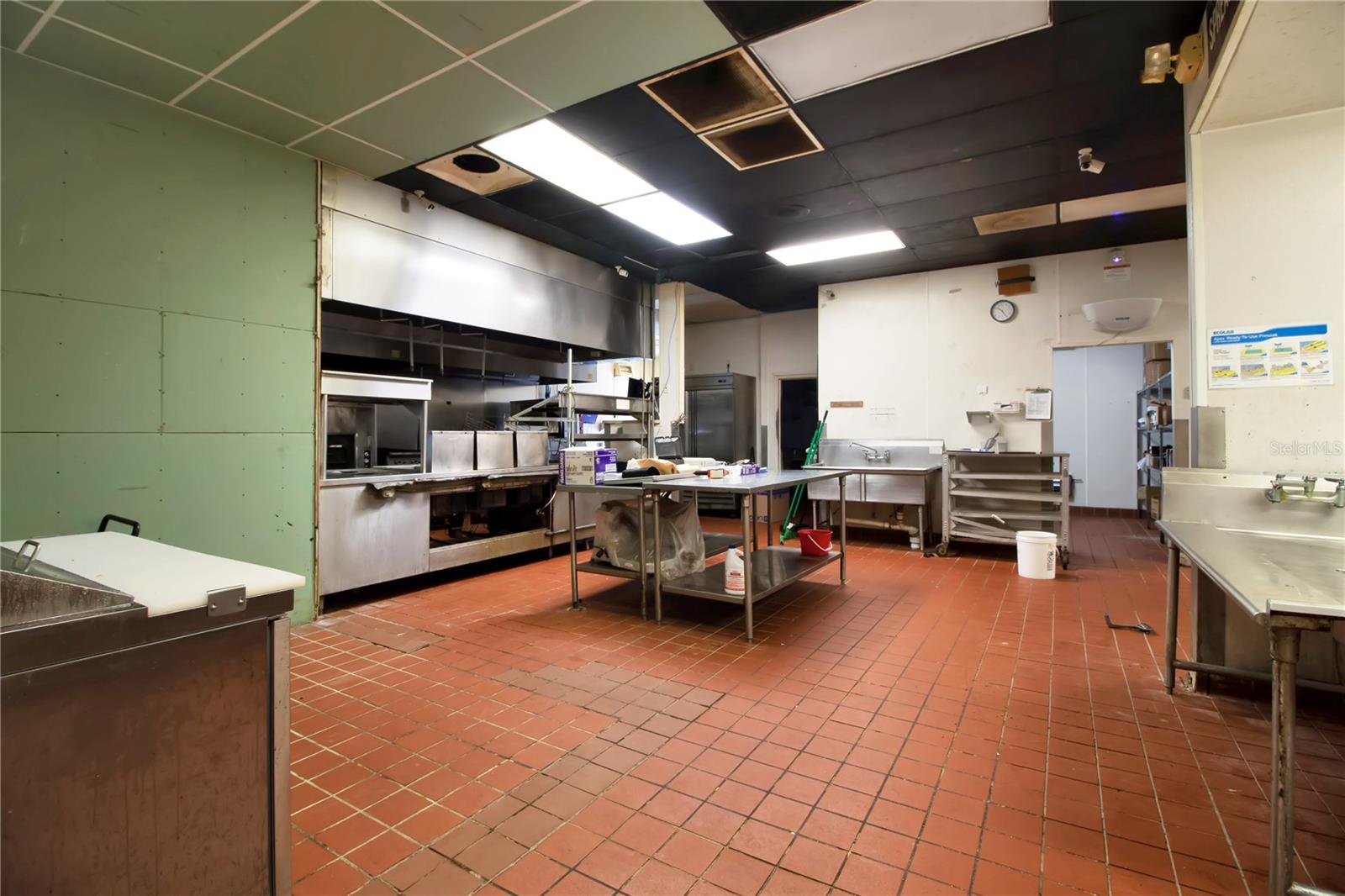 1152 TAMIAMI TRL, PORT CHARLOTTE, FL, 33953