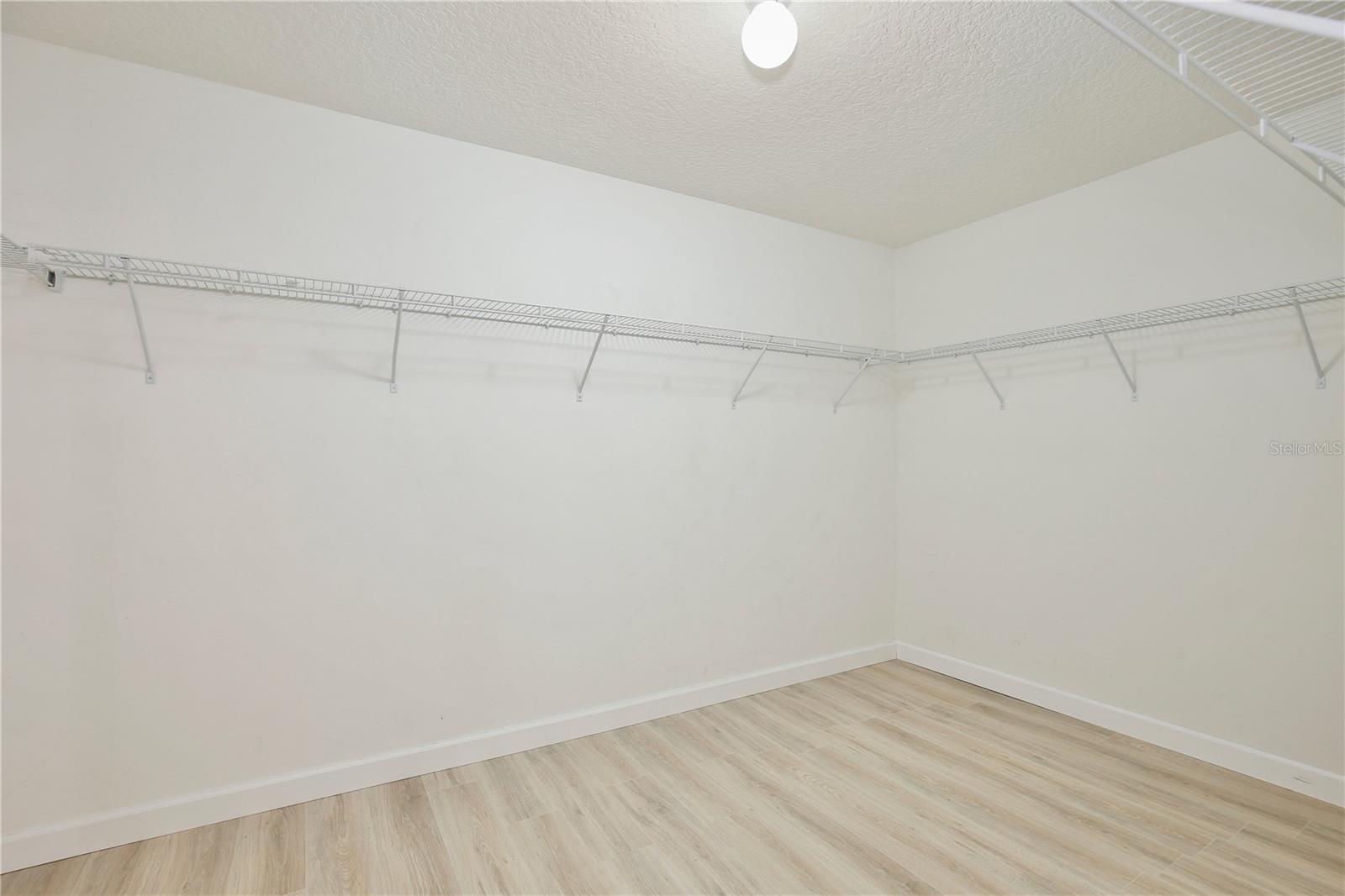 13004 BOGGY POINTE DR, ORLANDO, FL, 32824