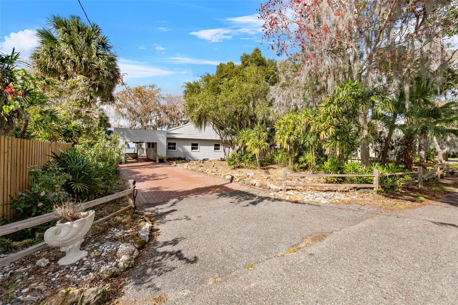 2072 JESSUP RD, OVIEDO, FL, 32765