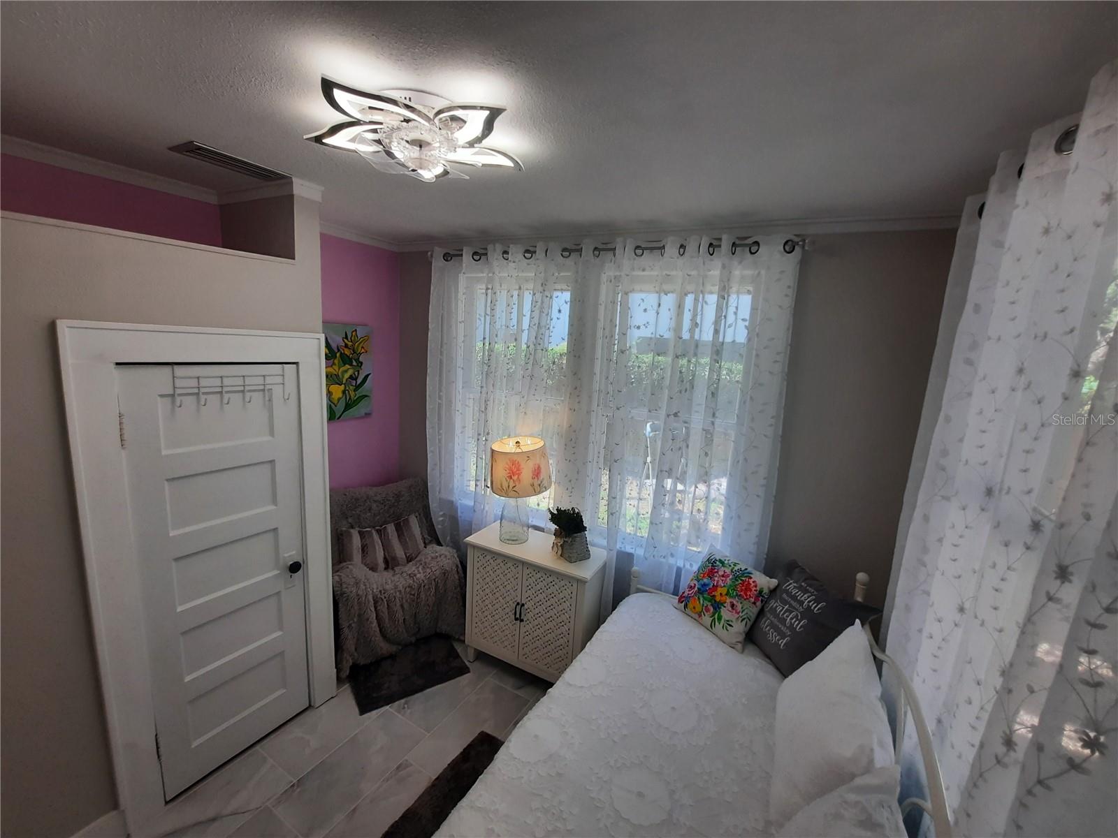 107 S IONA AVE, FRUITLAND PARK, FL, 34731