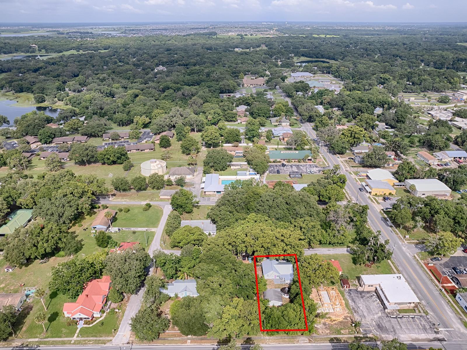 107 S IONA AVE, FRUITLAND PARK, FL, 34731