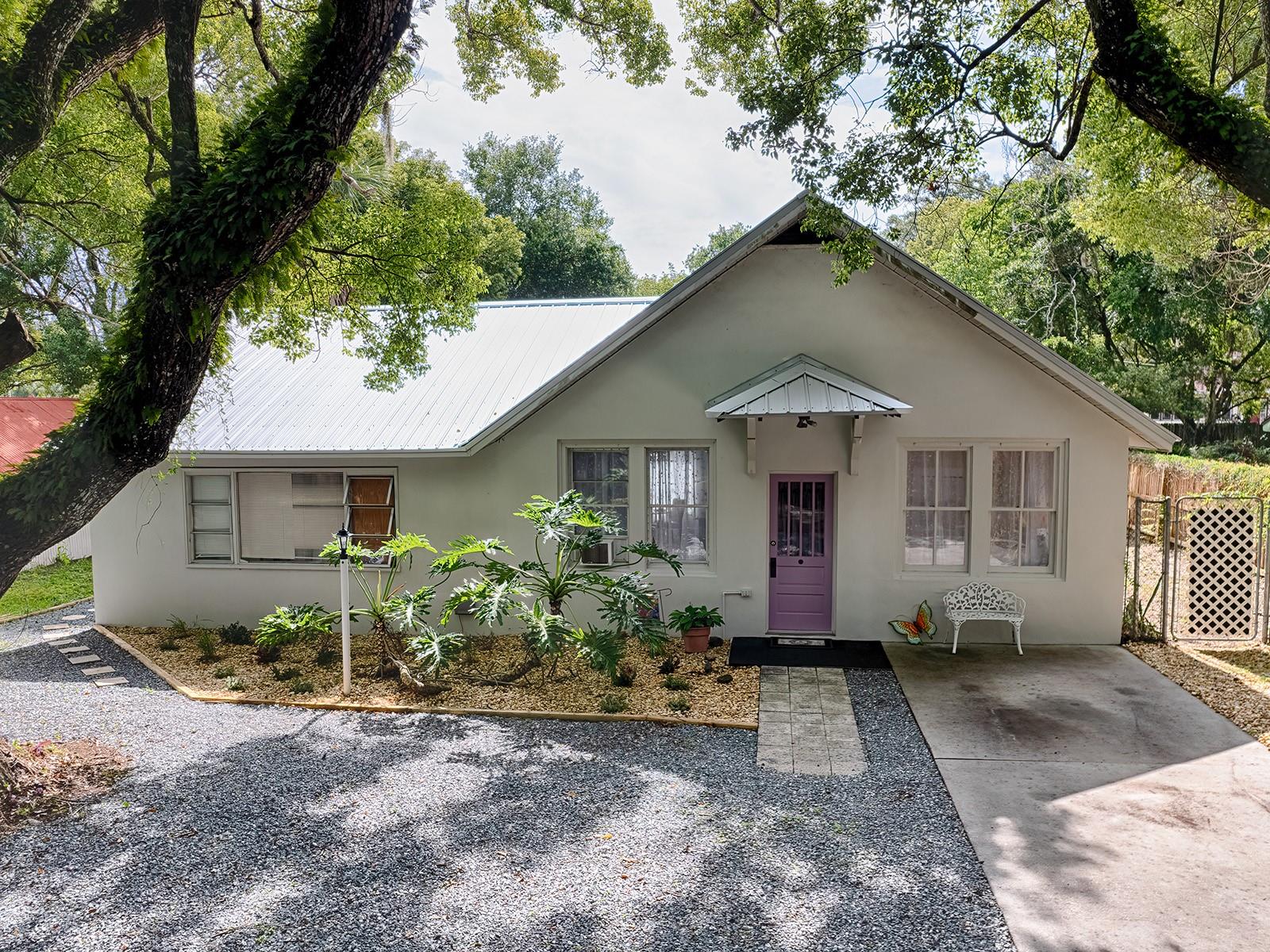 107 S IONA AVE, FRUITLAND PARK, FL, 34731