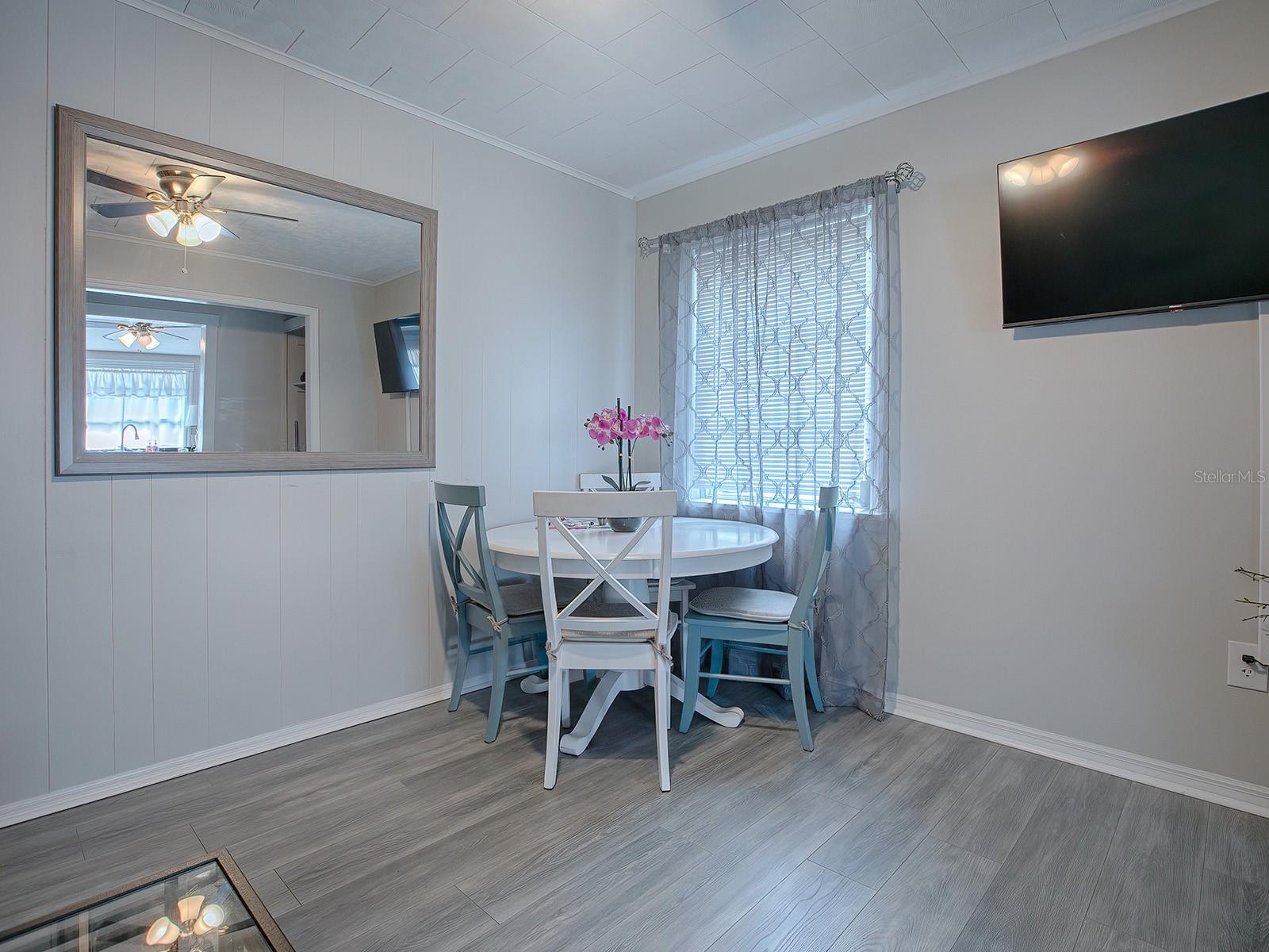 107 S IONA AVE, FRUITLAND PARK, FL, 34731