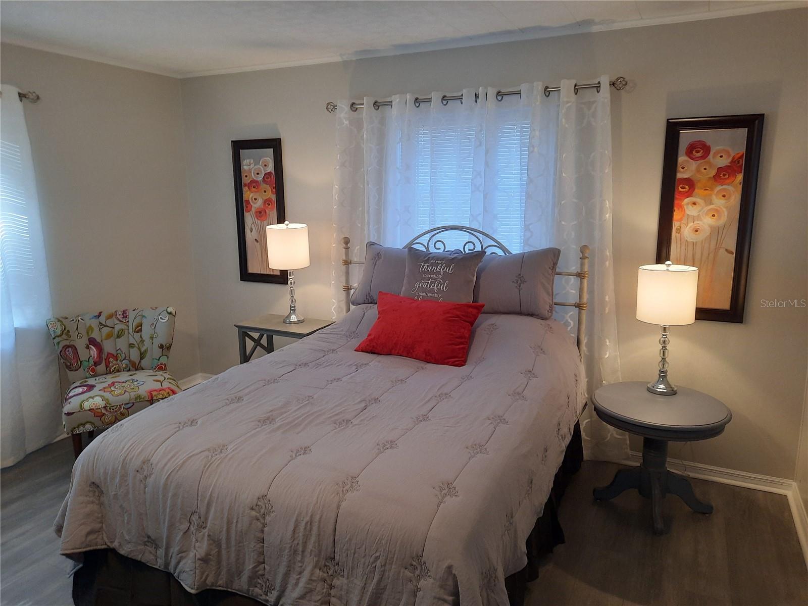107 S IONA AVE, FRUITLAND PARK, FL, 34731