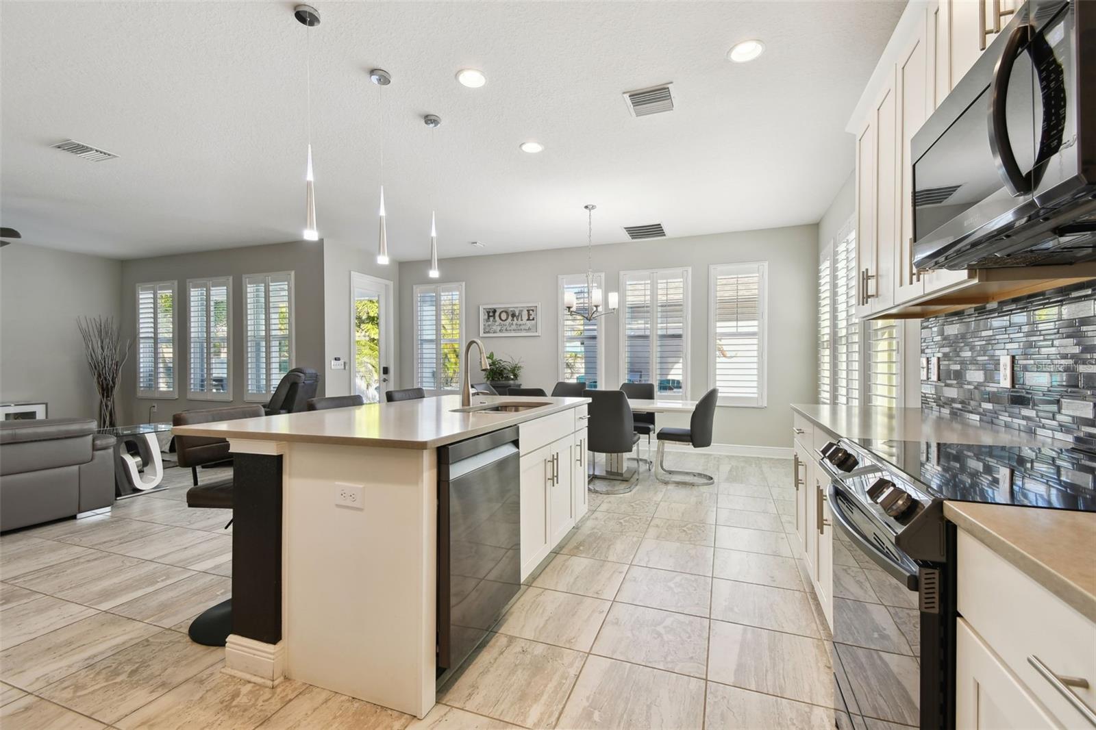 4909 4TH AVE N, ST PETERSBURG, FL, 33710